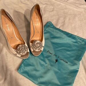 Pour La Victoire heels 👠 ♥️🔥